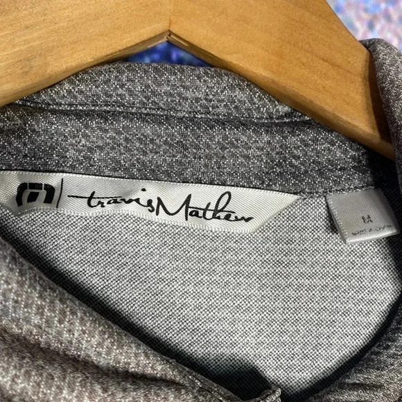 Travis Mathew Gray Polo Shirt Medium - Picture 5 of 7
